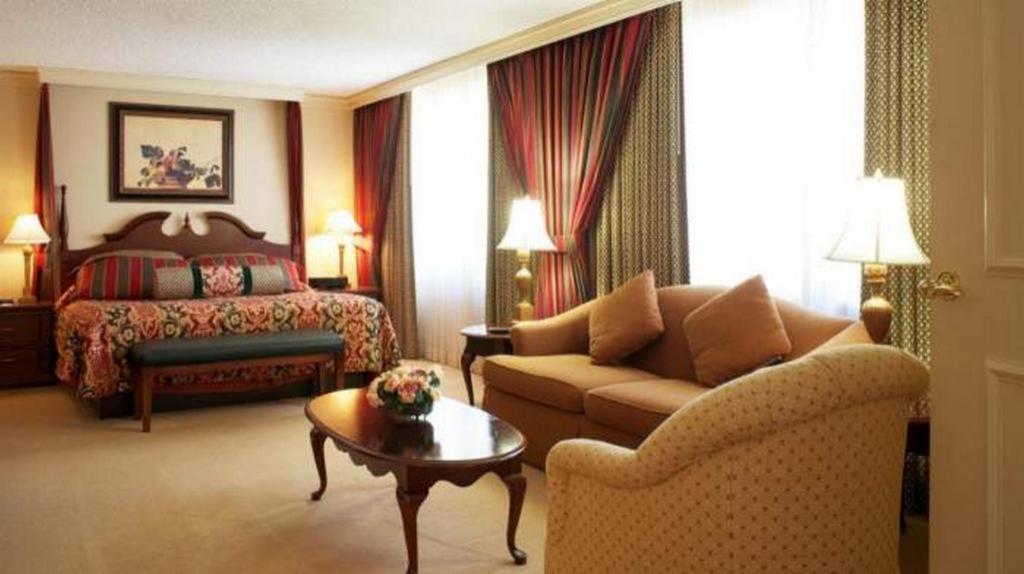 Harrahs Hotel Reno Bagian luar foto