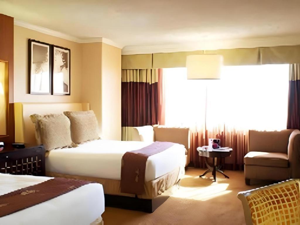 Harrahs Hotel Reno Bagian luar foto