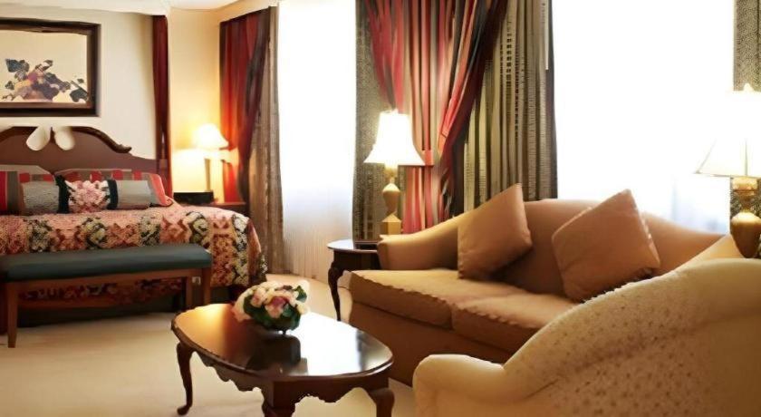 Harrahs Hotel Reno Bagian luar foto