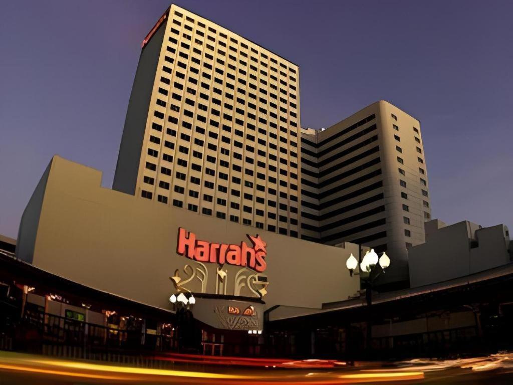 Harrahs Hotel Reno Bagian luar foto