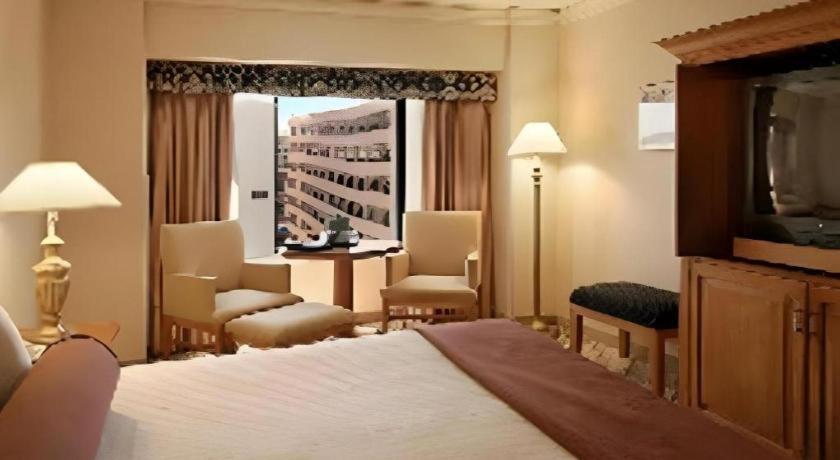 Harrahs Hotel Reno Bagian luar foto