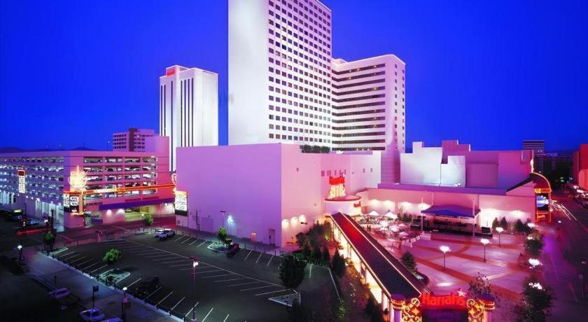 Harrahs Hotel Reno Bagian luar foto