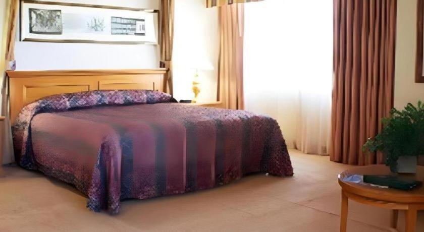 Harrahs Hotel Reno Bagian luar foto